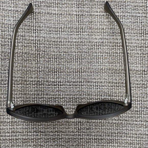 COPY - Cole Haan polarized sunglasses - Picture 2 of 4